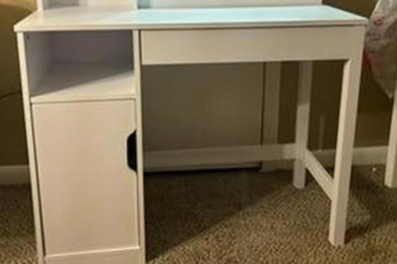 Image 1 of Mainstays Get Ready with Me GRWM Schminktisch mit beleuchtetem Spiegel und Stauraum, W