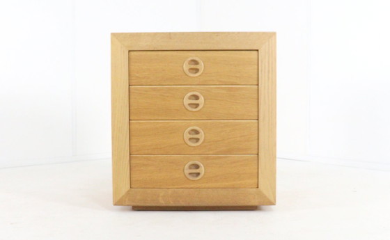 Image 1 of Ensemble de 2 tables de chevet en chêne vintage