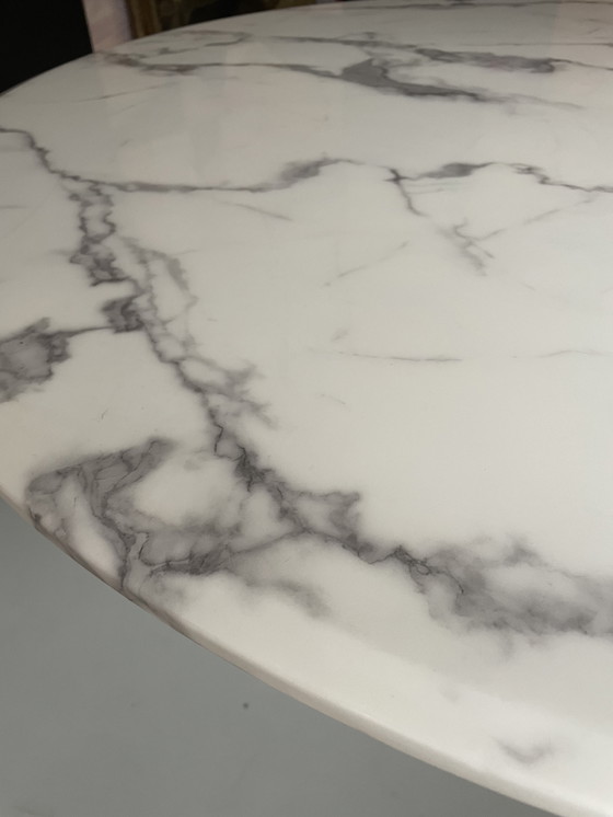Image 1 of Marble dining table 120cm round