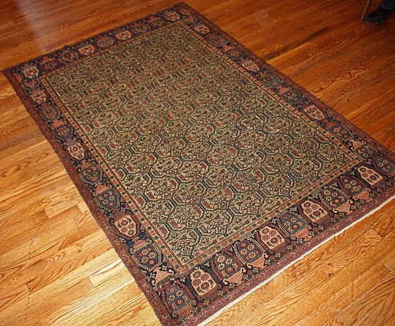 Image 1 of Alfombra persa Farahan antigua hecha a mano, 131 cm x 195 cm (4,3' x 6,4'), década de 1860, 1B106