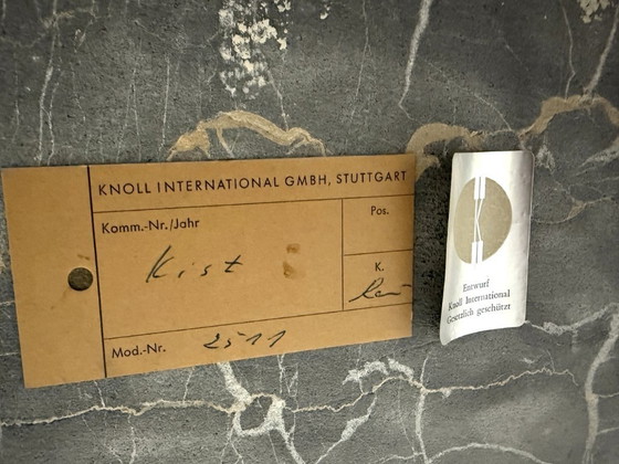 Image 1 of Tavolino da caffè Florence Knoll con piano in marmo nero, anni '60