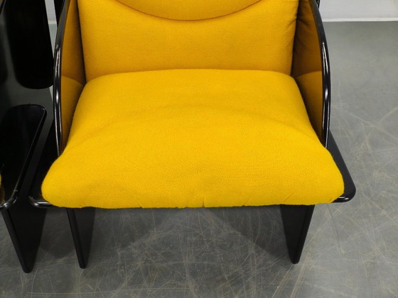 Image 1 of Par de sillones italianos de estilo era espacial, lacados en negro, década de 1970.