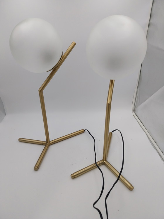 Image 1 of 1 set Flos IC t1 geborstelde messing tafellampen 1990's