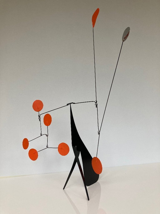 Black Stabile, 7 Discs, 1 Flag Mobile