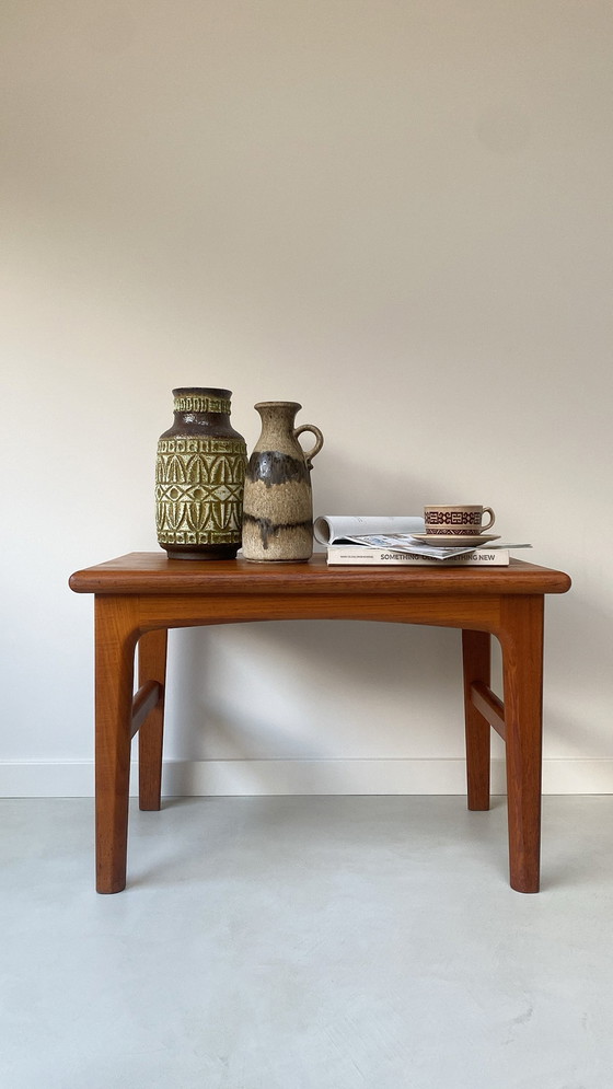 Image 1 of Tavolo / tavolino vintage in legno massello di teak