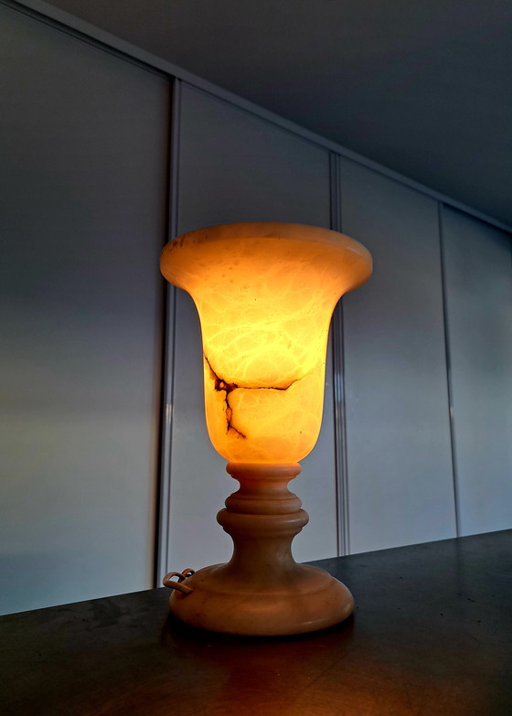 Image 1 of Lámpara de mesa de alabastro