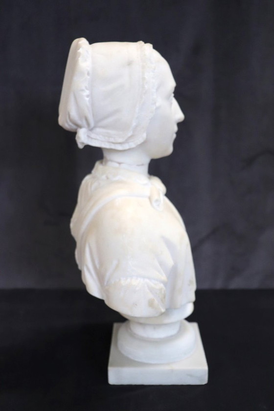 Image 1 of Bust of a Lady Sculpture in White Marble , Italy 19th Century
