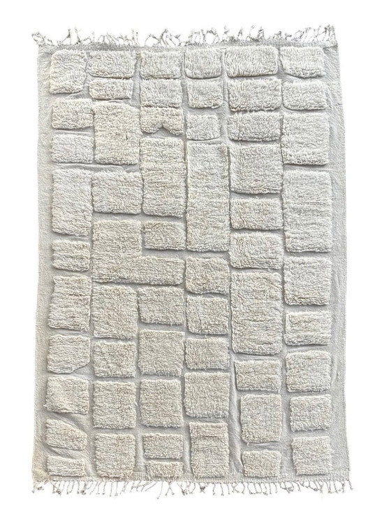 Image 1 of Handgeweven Marokkaans Mrirt-tapijt – Modern Marokkaans tapijt