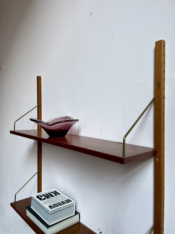 Image 1 of Vintage wandsysteem in de stijl van het Cadovius Royal System - Deens vintage - teak fineer