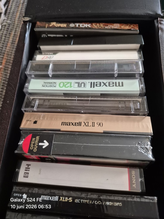 Image 1 of CDs vinyl cassettes