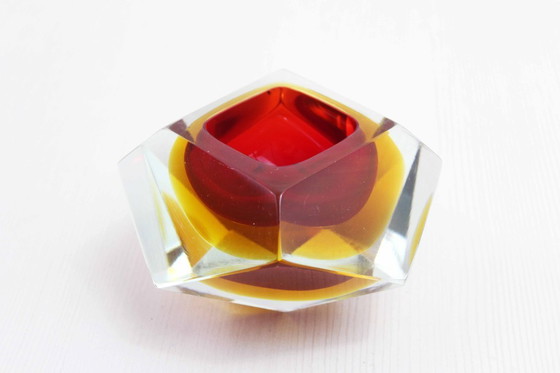 Image 1 of Cendrier Diamant en verre de Murano