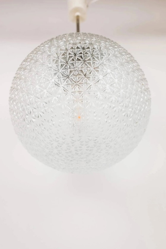 Vintage Mid Century Modern round glass pendant light – Pendant lamps, Crystal, Chrome (photo 7 of 11)