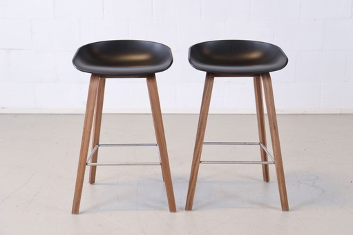 2 taburetes de bar Hay