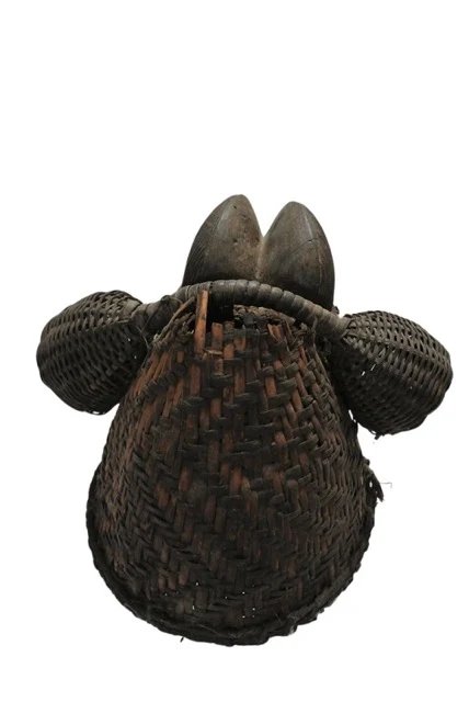 Antike Punu-Maske mit gewebter Kappe – Gabun – Bildhauerei, Wood (photo 5 of 11)