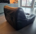 Zona salotto vintage unica – Ligne Roset Kali (anni '70) – pelle nera – ottime condizioni