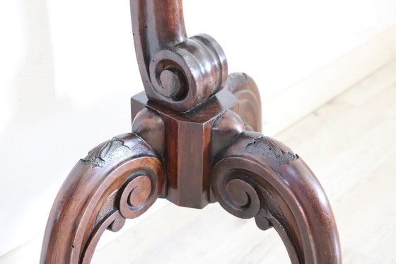 Image 1 of Gueridon Table in Walnut, Early 20th Century