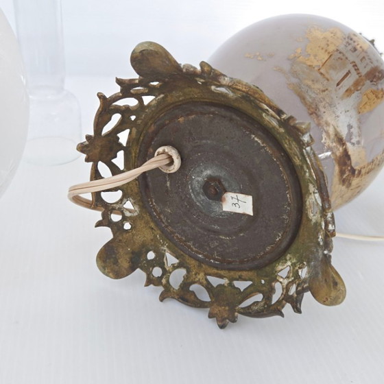 Image 1 of Antieke elektrische petroleumlamp, eind 19e eeuw, keramiek, brons en glas.