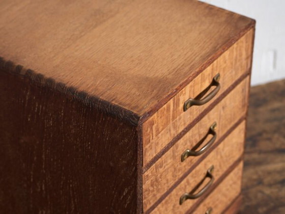 Petite commode kotansu japonaise à quatre tiroirs – Japon, période Shōwa, vers 1960 – Brass (photo 12 of 40)