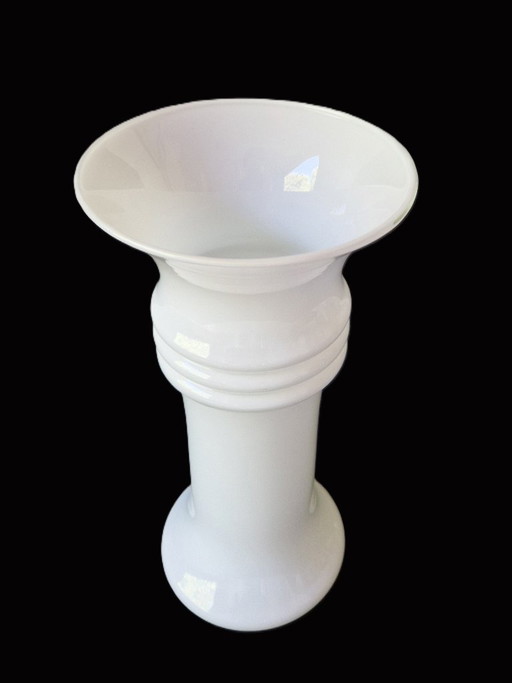 Holmegaard - White vase by Michaël Bang - 60s – vazen, Glass (photo 2 of 5)