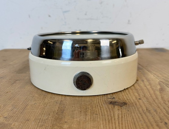 Image 1 of Vintage beige MRC scheepswandklok, jaren 70