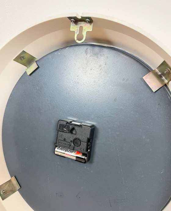 Image 1 of Witte industriële Sovjet-bakeliet wandklok van Strela, jaren 80.