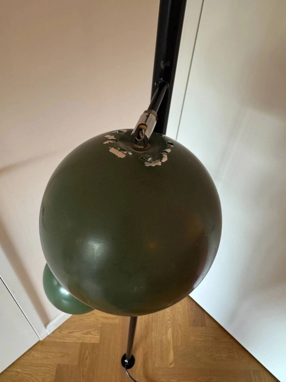 Driekoppige "eyeball" vloer-tot-plafond lamp, mid-century modern. – Vloerlampen, Metaal, Mid Century Modern (photo 6 of 8)
