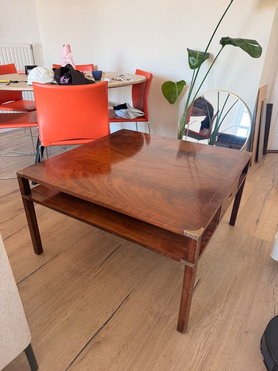 Table basse militaire vintage – Bois et laiton – Environ 100 x 100 cm – Tables basses, Wood (photo 3 of 11)
