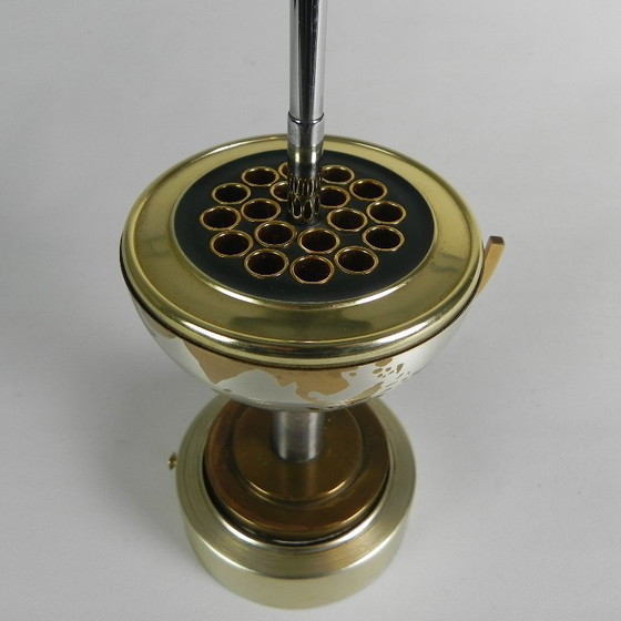 Image 1 of Vintage wereldbol als sigarettenhouder,met muziekdoos, Windmill, jaren 60