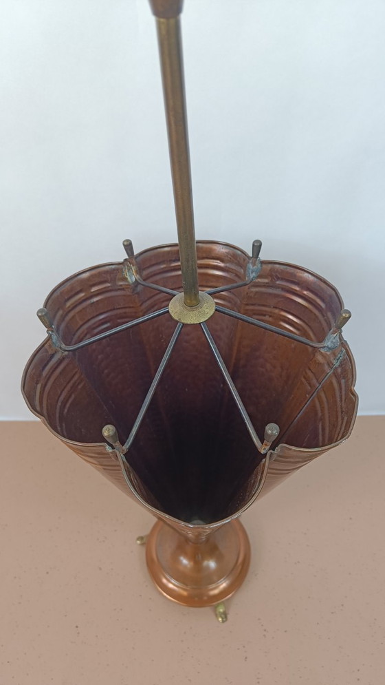 Image 1 of Paragüero - Cobre - Años 60