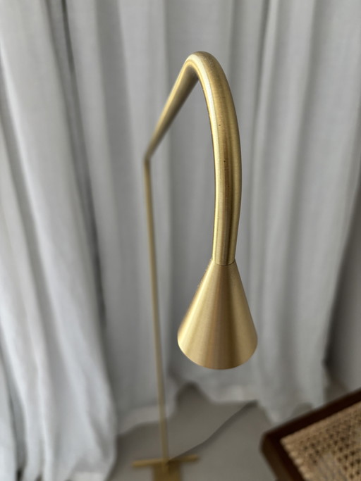 Schlichte Lampe in hervorragendem (neuwertigem) Zustand