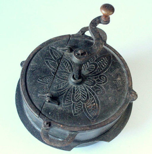 Cast iron coffee roaster - 1920s - antique