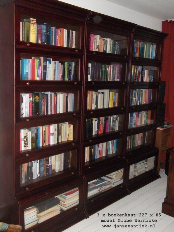 Image 1 of La scrivania angolare 220x220 si abbina perfettamente al mogano noce teak