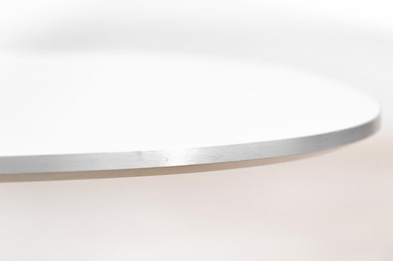 Image 1 of Table basse circulaire Fritz Hansen A223