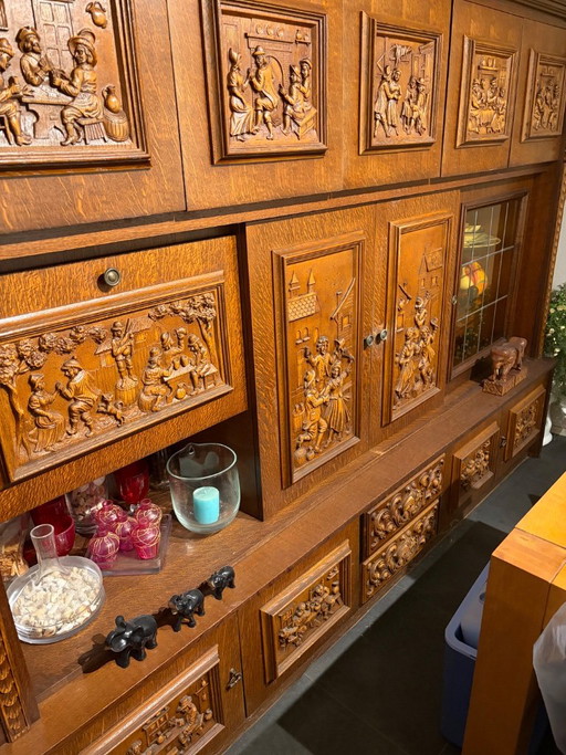 Armoire de rangement en chêne