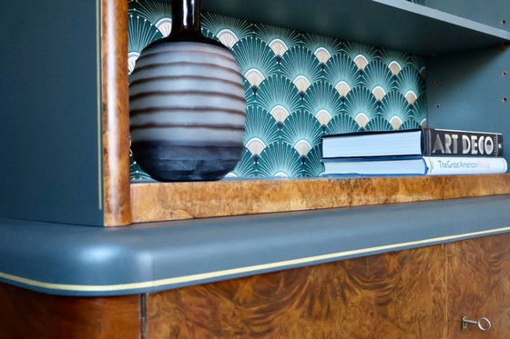 Image 1 of Art-déco-Vitrinenschrank aus Wurzelholz, 1930er Jahre – restauriert in Wellington Green