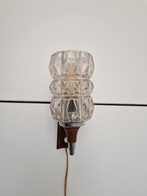 Lampe murale vintage "Fishingrod" avec verre en cristal et teck chromé