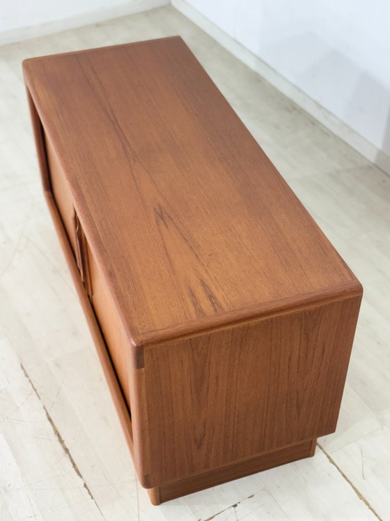 Image 1 of Commode en teck style années 60 / Commode en teck Drylund / Buffet en teck années 60 / Buffet vintage