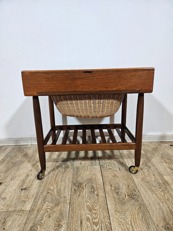 Image 1 of Armario de costura de la década de 1950, Ejvind A. Johansson para Vitze, Dinamarca.