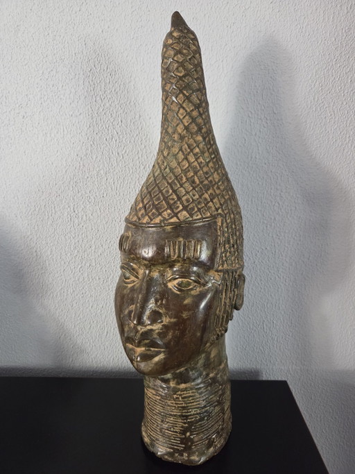 Tête en Bronze du Bénin Reine Mère (Iyoba) Idia