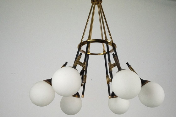 Image 1 of Rara lámpara Stilnovo de los años 50 con globos de cristal opalino. Italia