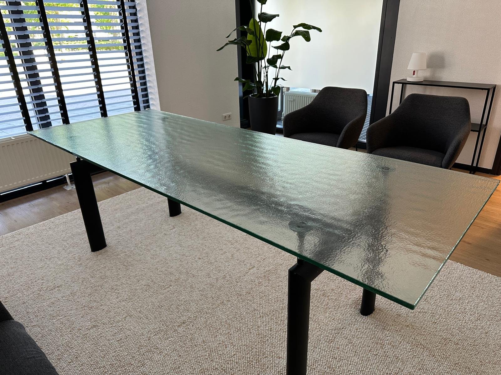 ダイニングテーブル Cassina ixc.  VENTO  round dining table 消費税無し Cassina ixc. 2022年5月展示「DINING RECIPE」5/26