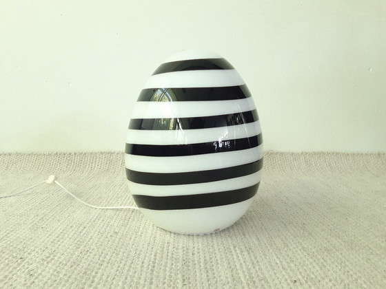 Image 1 of Large ILU di Vetro glass table lamp / floor lamp, egg-shaped Zebra black and white glass, Italian glass Dutch design