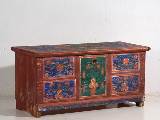 Coffre ancien peint à la main avec motifs floraux (Année 1907) #100 – Commodes (photo 2 of 40)