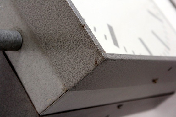 Image 1 of Große, doppelseitige Eisenbahnuhr von Pragotron, 1980er Jahre