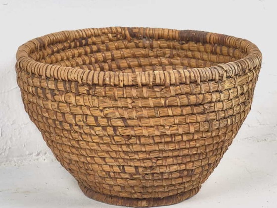 Antique wicker basket (c.1930) #4 – Decorative Objects (photo 2 of 9)
