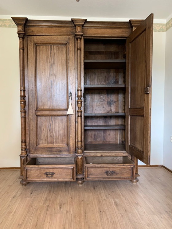 Image 1 of Antieke eiken hollandse vakmanschap kast bruin handgemaakt