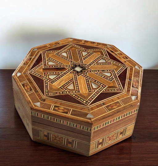 Moroccan marquetry box