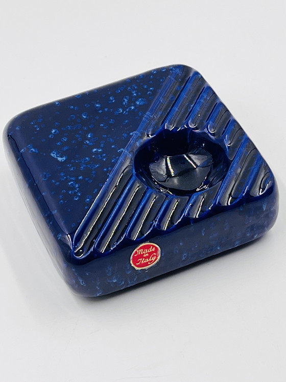 Image 1 of Cendrier en céramique bleu cobalt, design Cari Zalloni