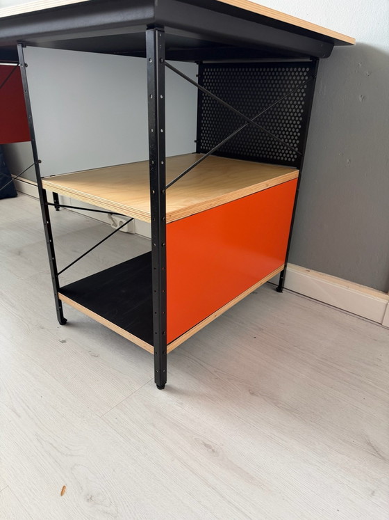 Vitra Eames Desk Unit scrivania Charles & Ray Eames – Scrivanie, Metallo, Legno (photo 4 of 5)