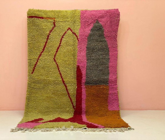 Image 1 of Off-white Moroccan rug with colorful patterns, 250cm x 150cm